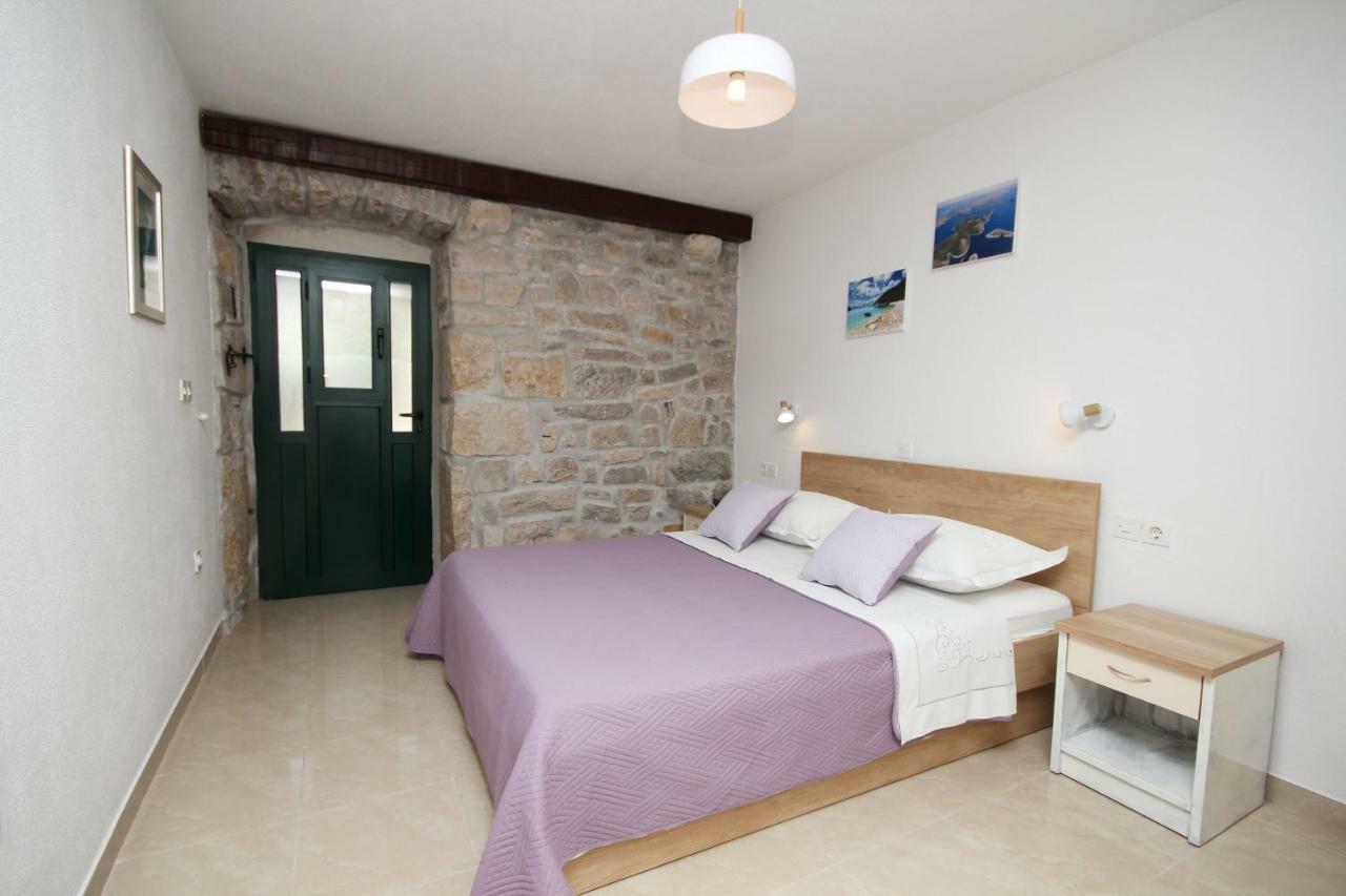 Apartmani Dalmacija Брела Экстерьер фото