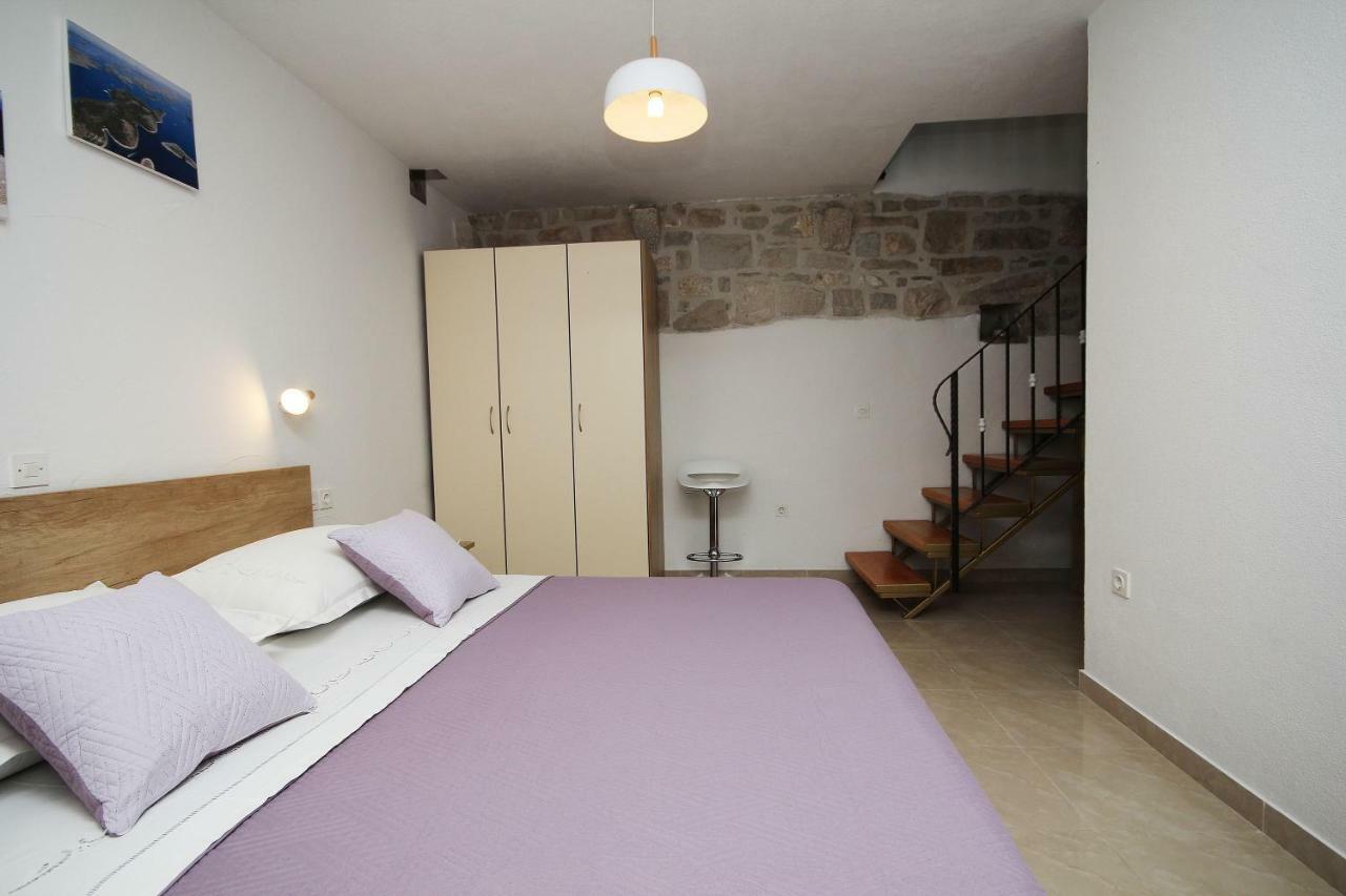 Apartmani Dalmacija Брела Экстерьер фото