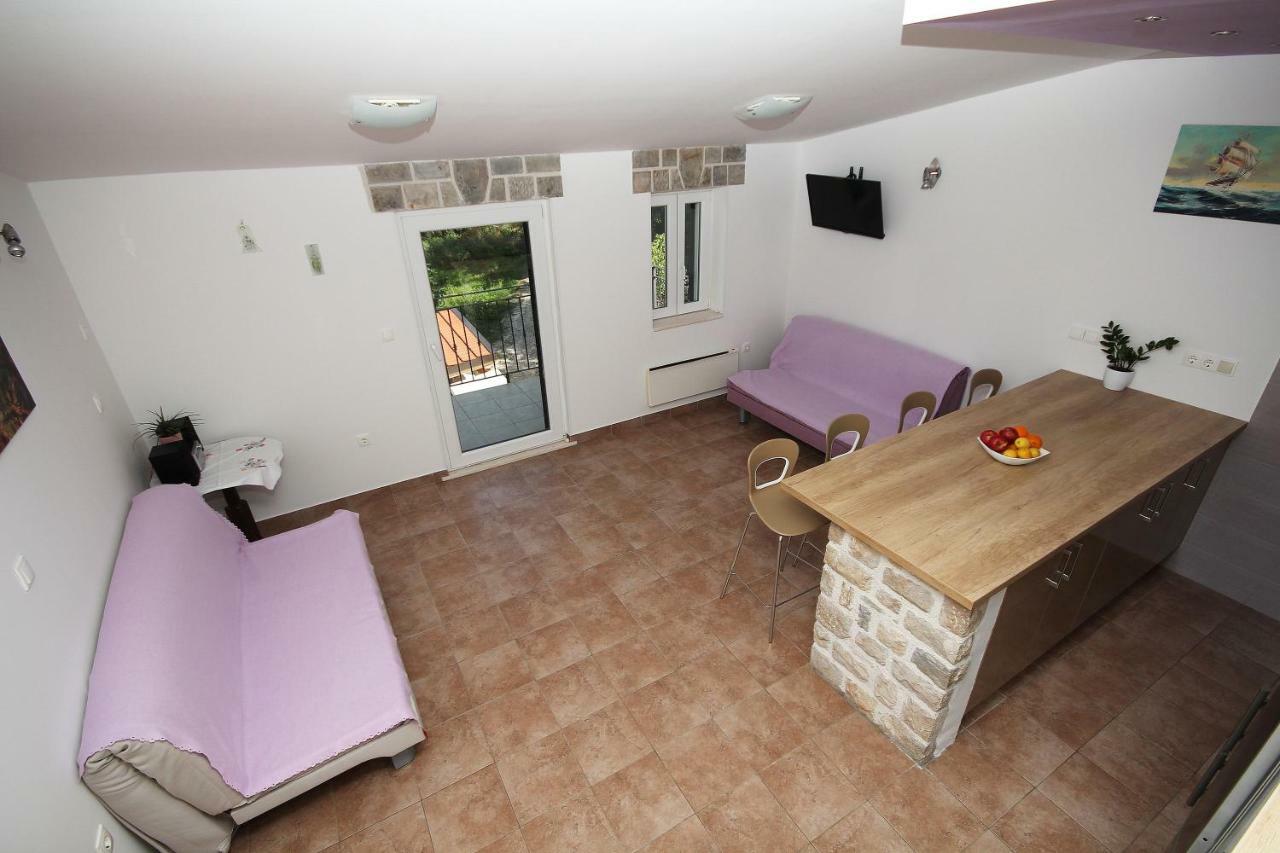 Apartmani Dalmacija Брела Экстерьер фото