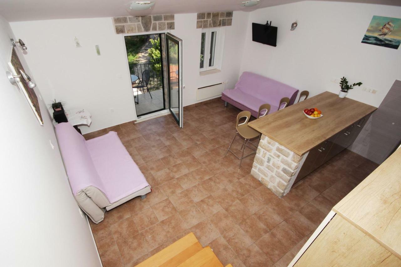 Apartmani Dalmacija Брела Экстерьер фото