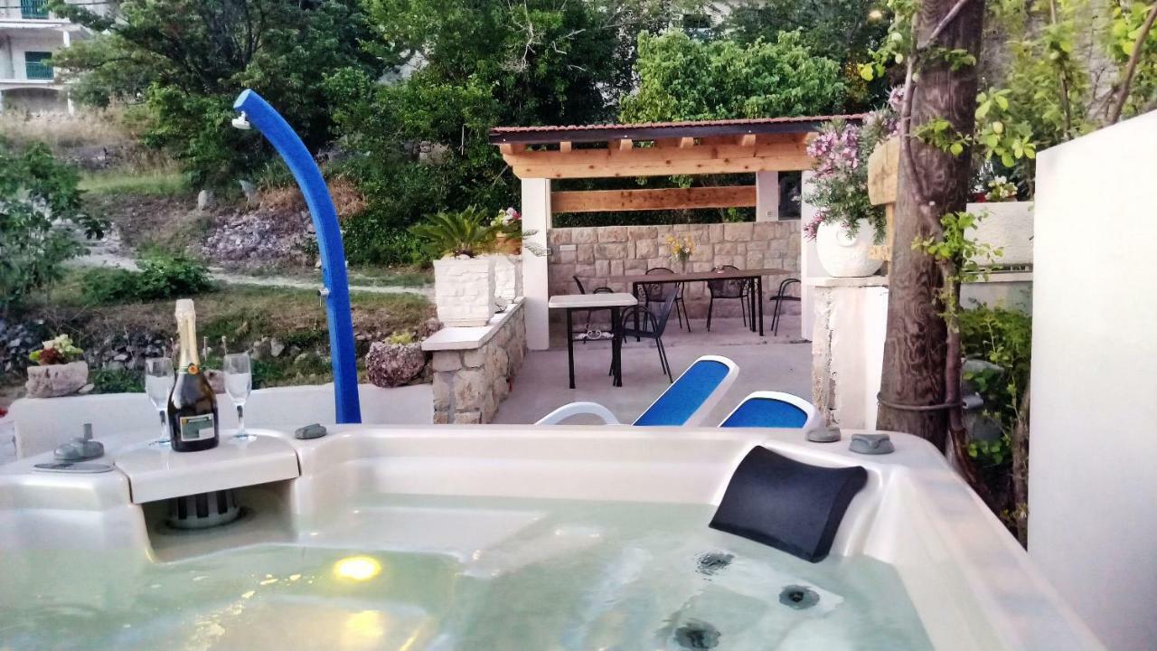 Apartmani Dalmacija Брела Экстерьер фото